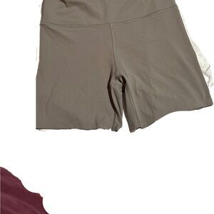 Tan Bike Shorts with Elastic Waistband and Stretch Fabric